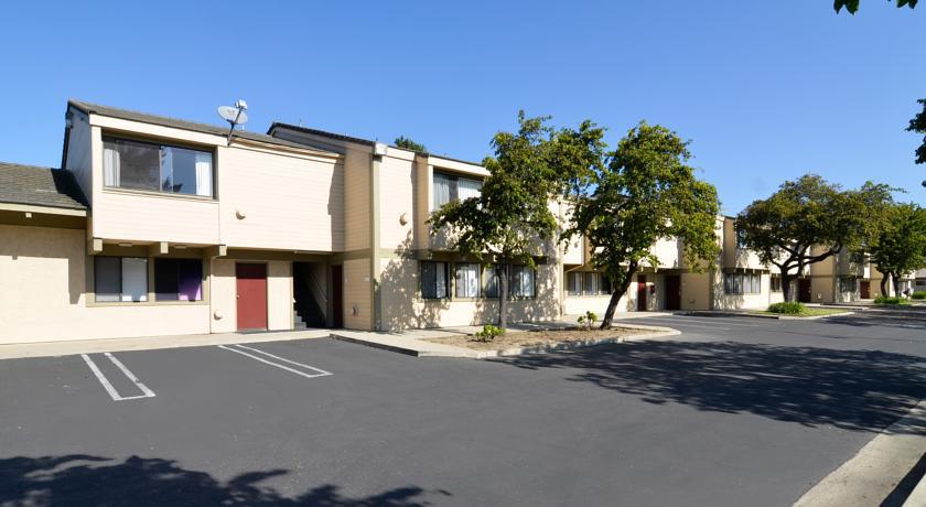 Inn At Highway 1 Lompoc Exterior photo